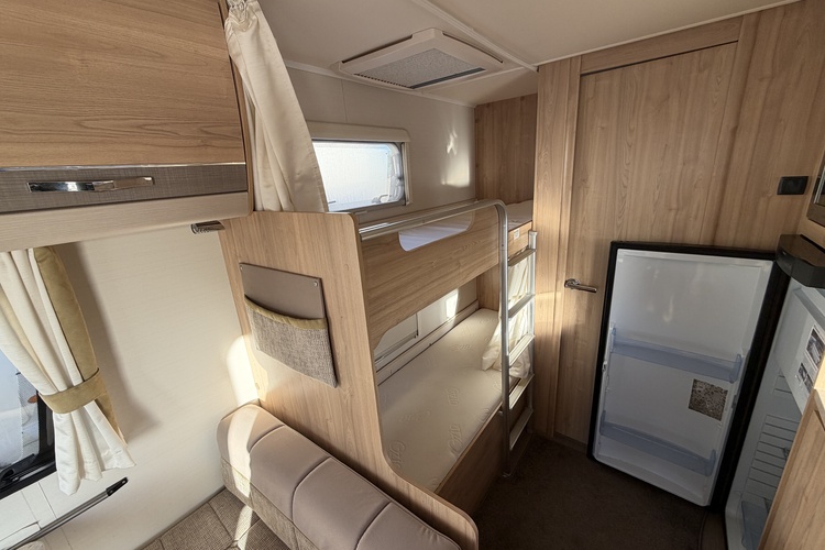Elddis  Avante 636